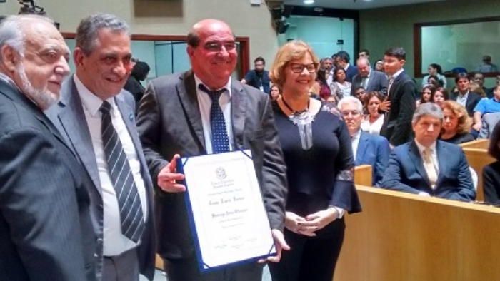 Imagem de DOMINGOS S�VIO DE BARRA DE S�O FRANCISCO RECEBE T�TULO DE CIDADANIA PROPOSTA POR ENIVALDO